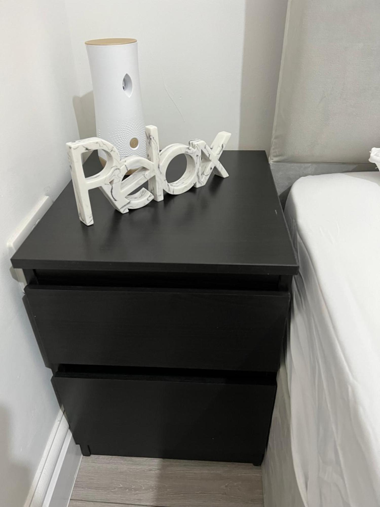 F4 Luxury Stays One Bed Apartment With Parking Илфорд Экстерьер фото