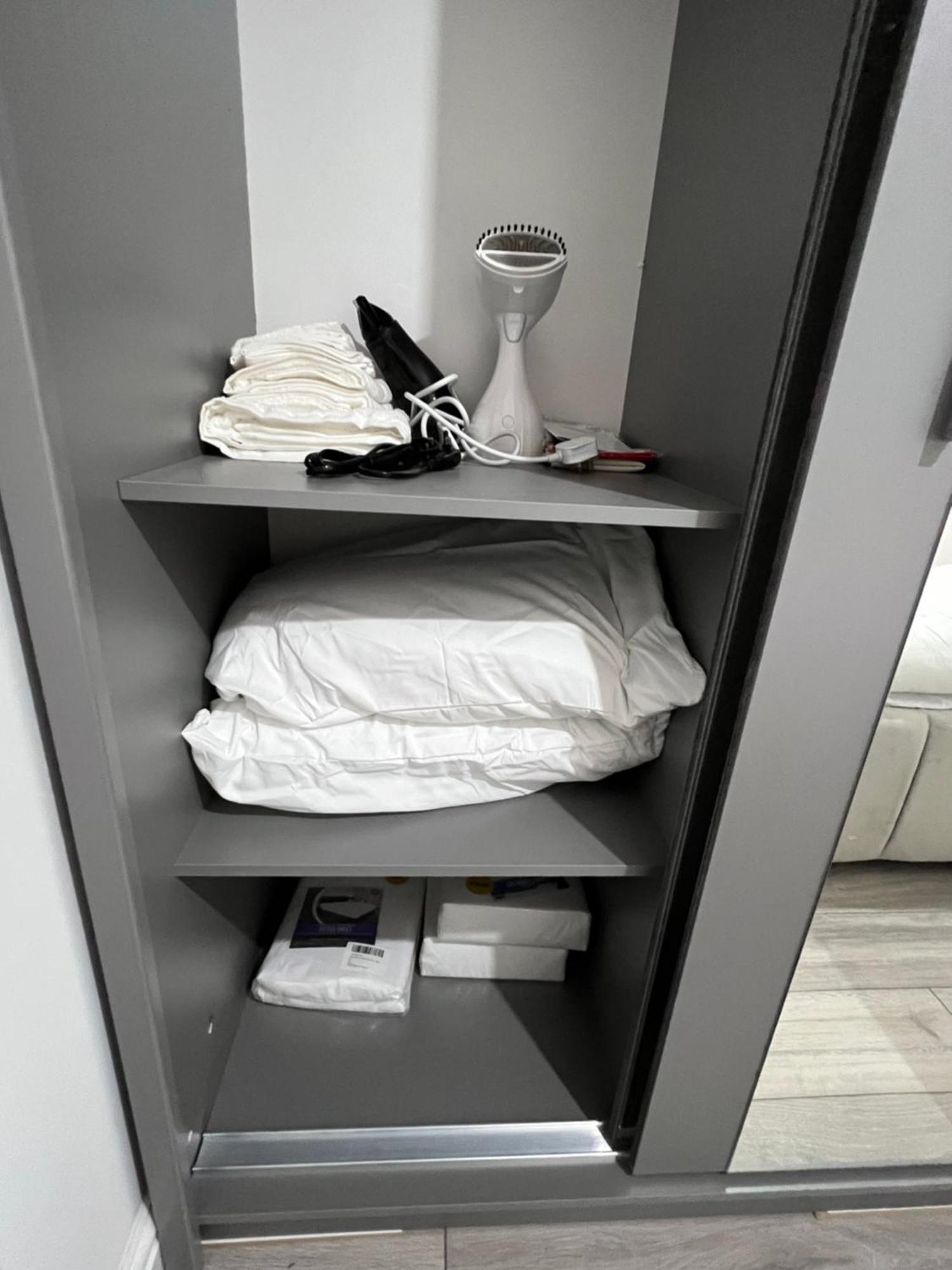 F4 Luxury Stays One Bed Apartment With Parking Илфорд Экстерьер фото